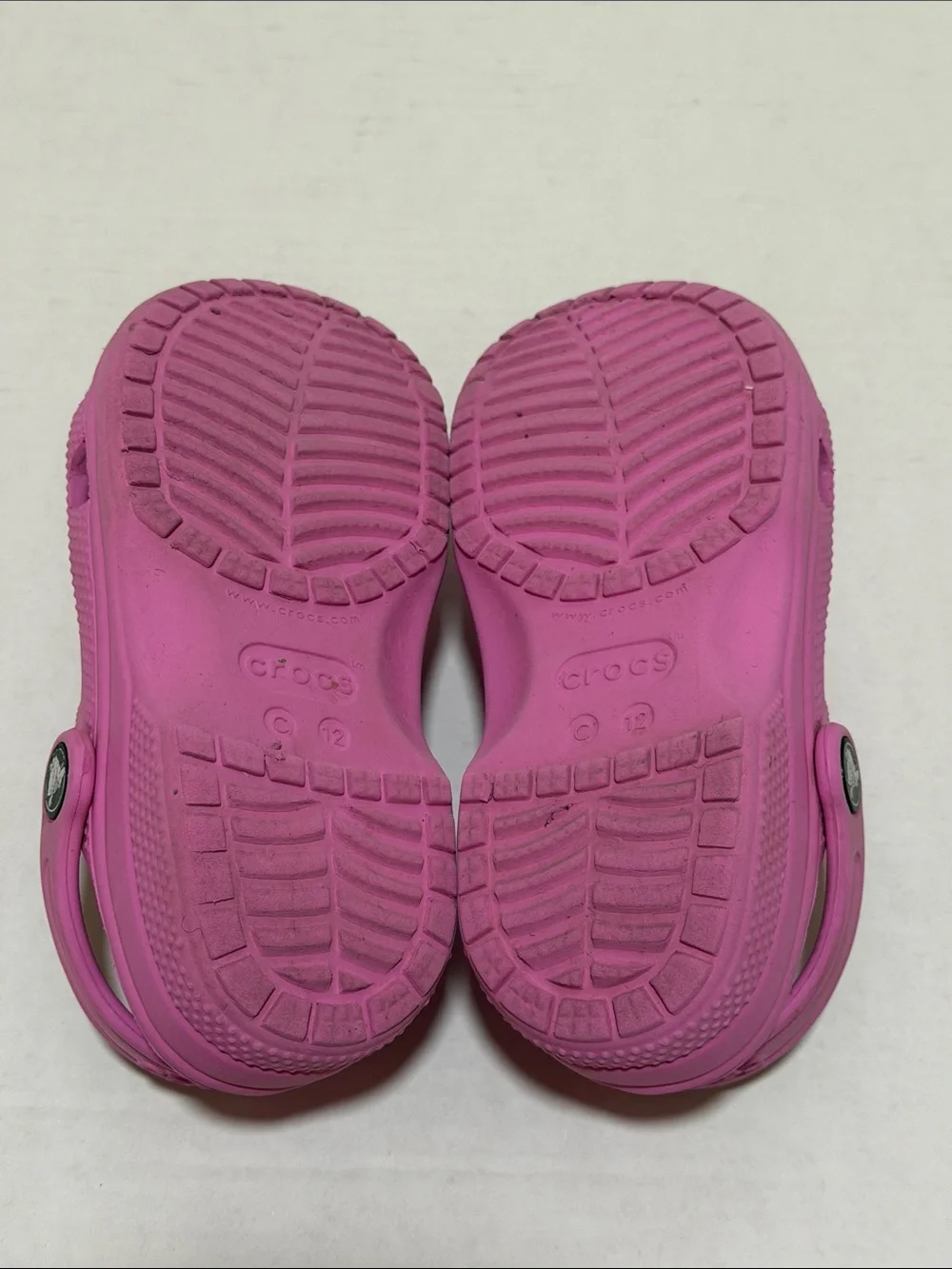 Crocs Kids Classic Pink Clogs Sandals Beach Pool - Toddler Size 12 - Picture 8 of 9